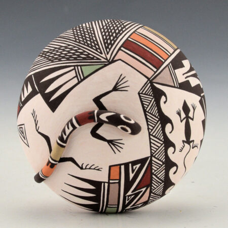Concho, Carolyn - Seedpot with Raised Lizard and Geometrics