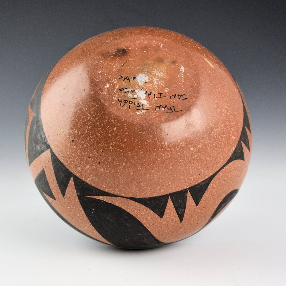 Fender, Erik - Red Bowl with Avanyu - Image 4