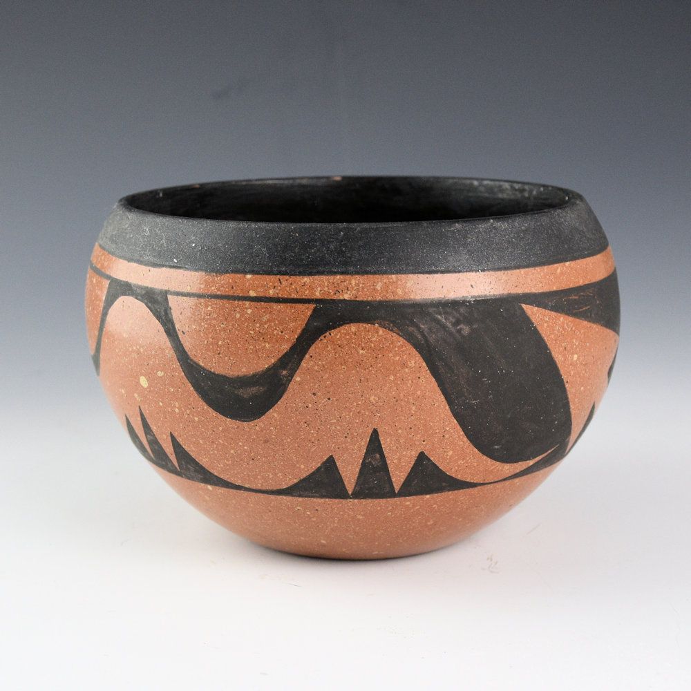 Fender, Erik - Red Bowl with Avanyu - Image 2