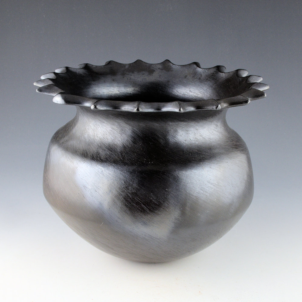 Tso, Jared - "Moon Flower" Black Fired Jar with 20 Pointed Rim