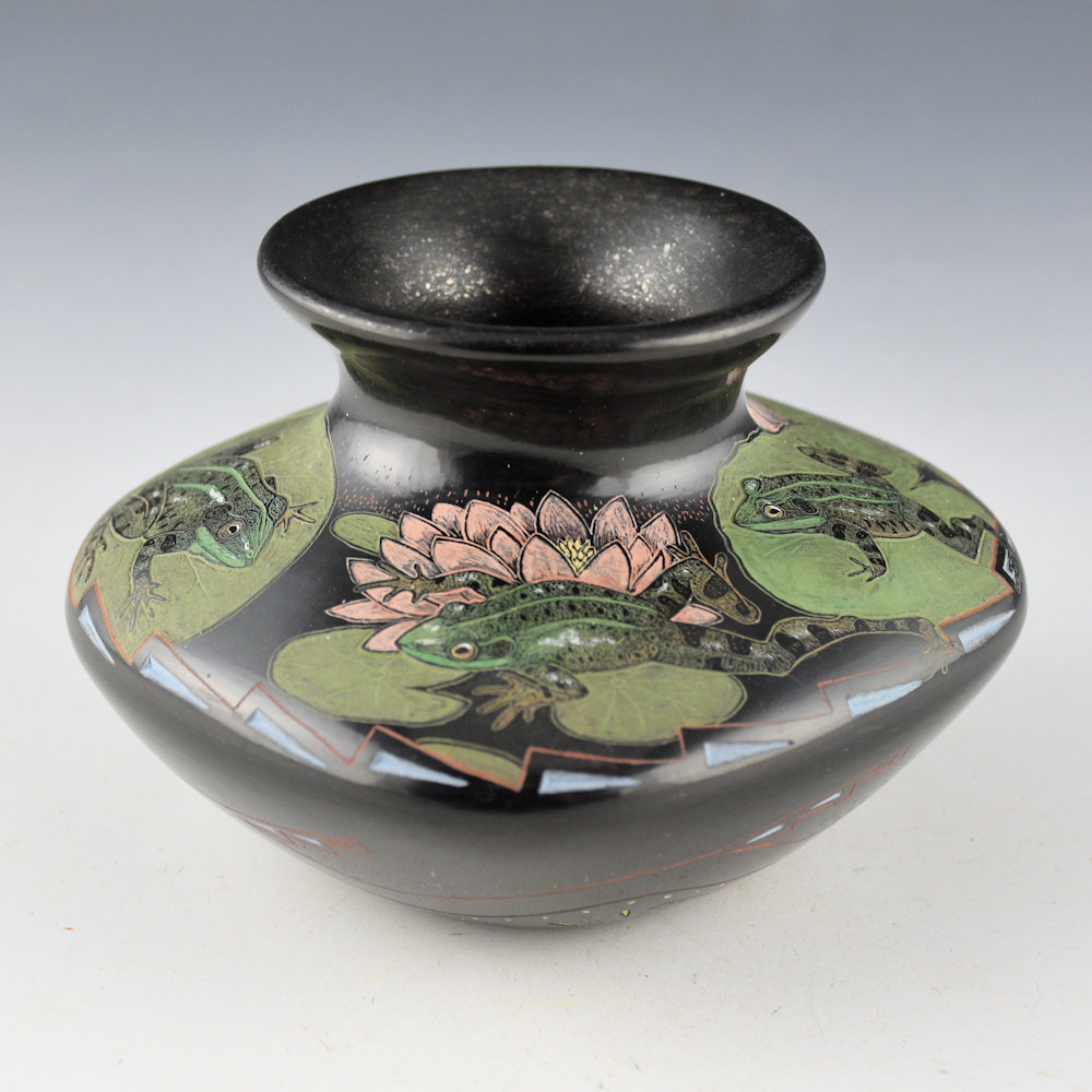 Tafoya, Jennifer - "Lillypad Leapers" Jar with Frogs, Lillypads, and Avanyu - Image 3