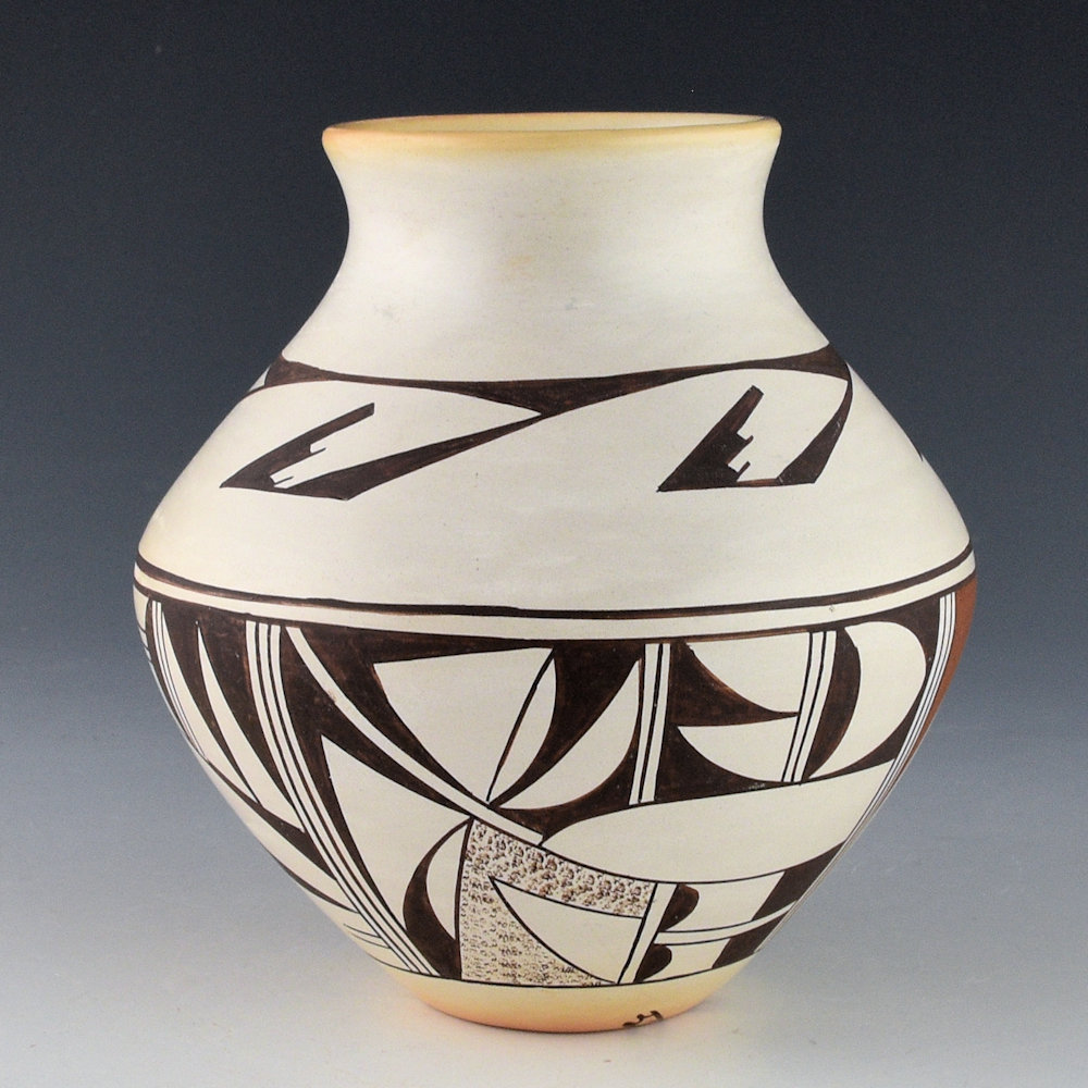 Navasie, Joy "Frogwoman" - Water Jar with Swirling Clouds and Bird Wings (1980s) - Image 2