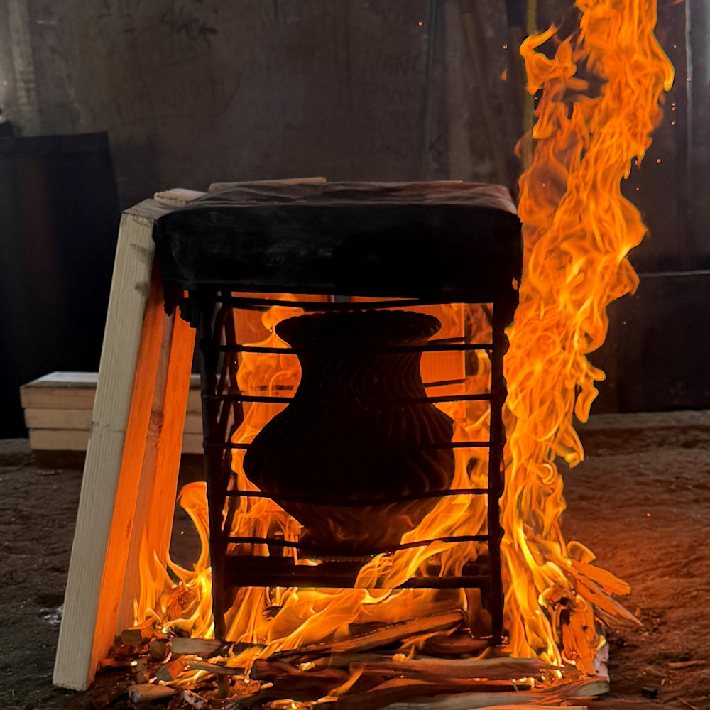 Youngblood, Nancy - 10" Tall 32 Rib "S" Swirl Rain Drop Rim Water Jar - Image 7