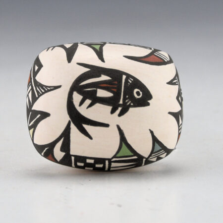 Iule, Pat - Rectangular seedpot with Mimbres Fish and Two Lizards