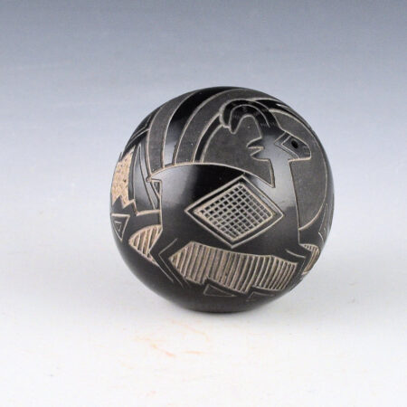 Tafoya, Ray  - Seedpot with Mimbres Big Horn Sheep (1981)