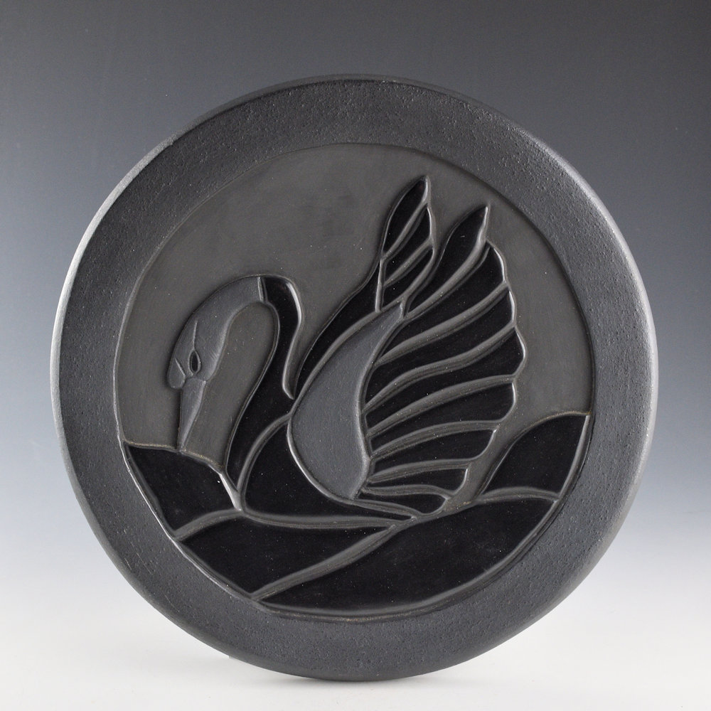 Youngblood, Christopher - 10" Plate with Carved Swan