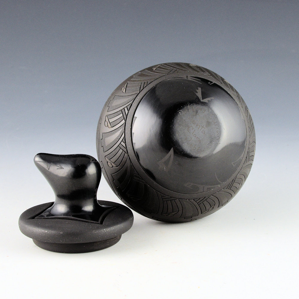 Curran, Dolores - "Poly-Tonal" Water Jar with Rain Clouds, Avanyu and Bear Lid - Image 5