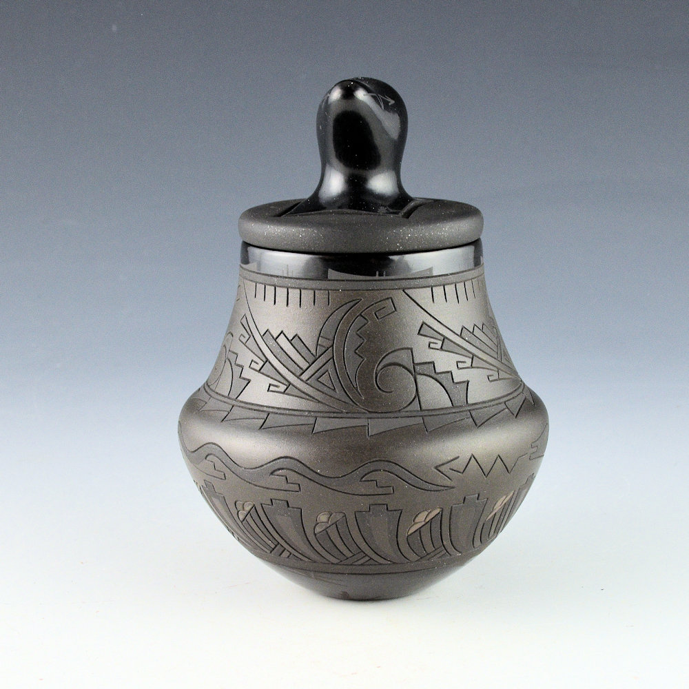 Curran, Dolores - "Poly-Tonal" Water Jar with Rain Clouds, Avanyu and Bear Lid - Image 3