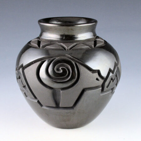 Begay, Jr., Harrison - Jar with Heartline Bears and Mountains (2004)