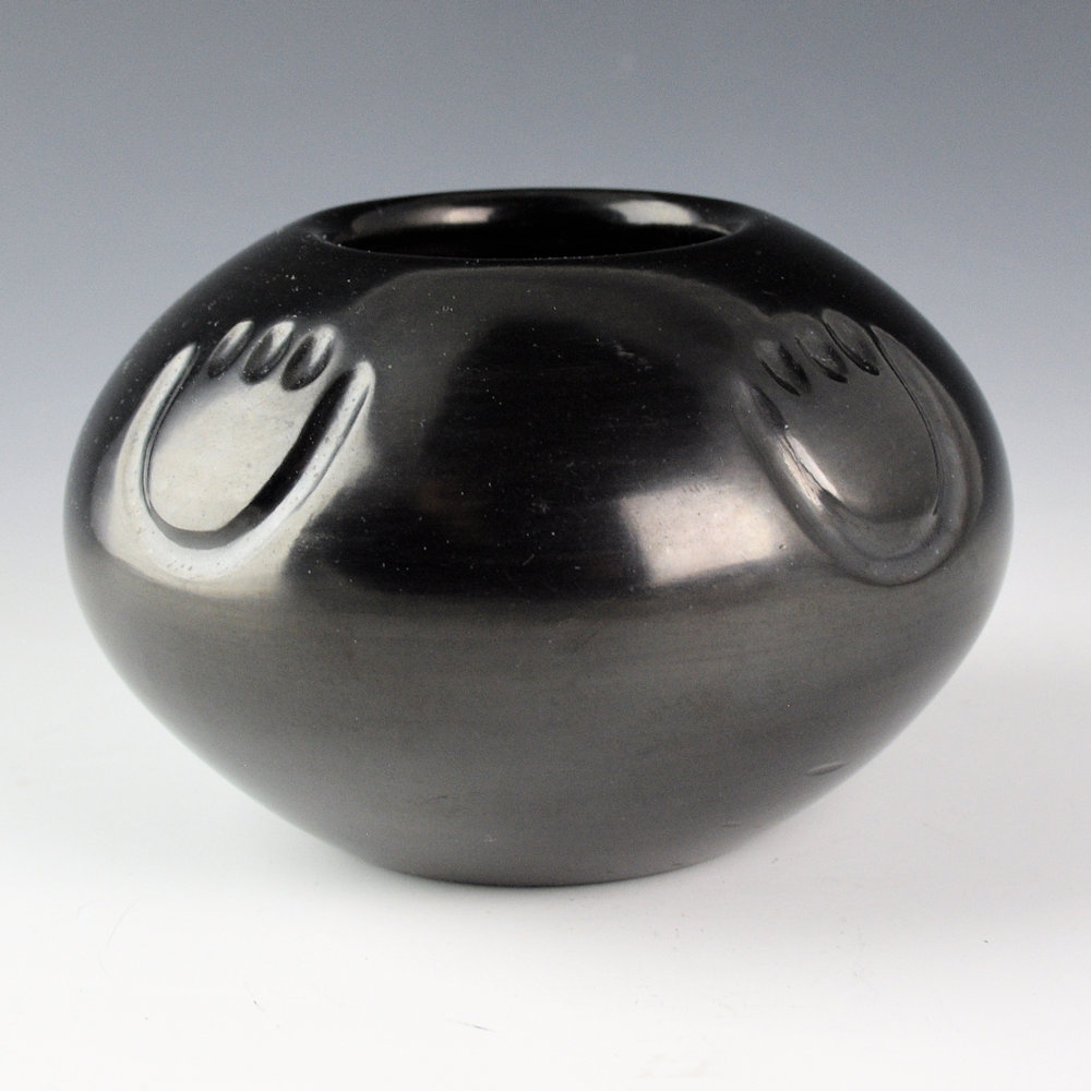 Roller, Jeff - Bowl with Bear Paws (2010)
