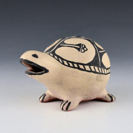Ortiz, Seferina - Clay Turtle with Cochiti Raincloud Design (1980s)