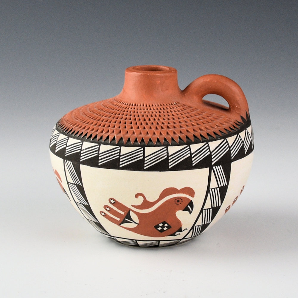 Roy-Keene, Adrianne - Corrugated Jar with Birds and Handle