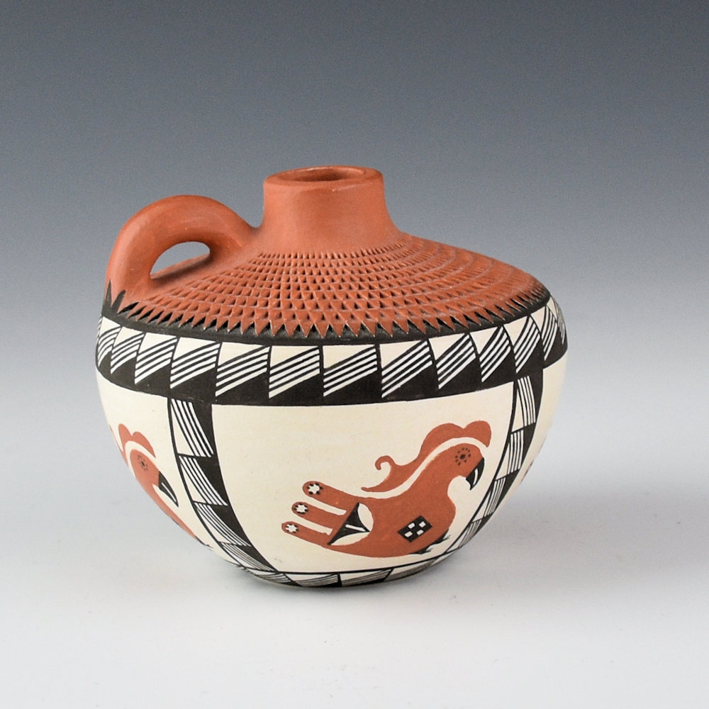Roy-Keene, Adrianne - Corrugated Jar with Birds and Handle - Image 4