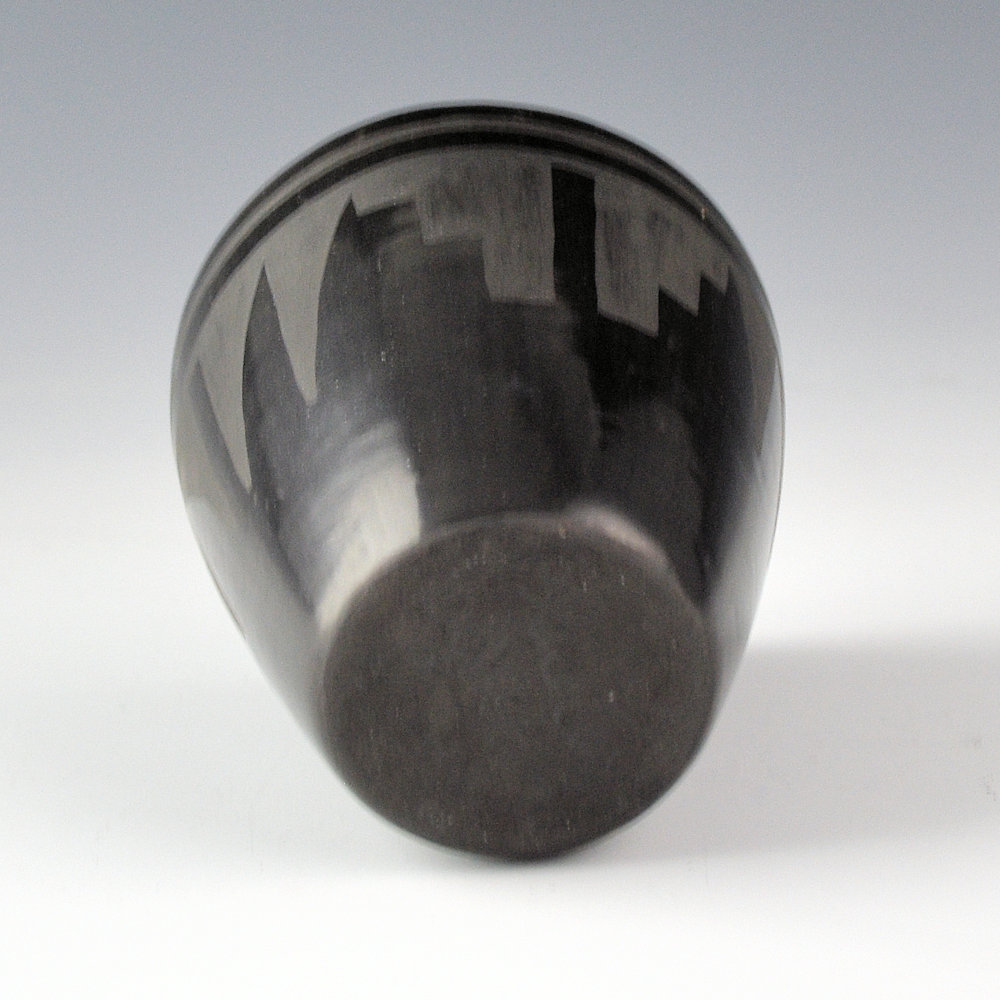 Blue Corn - Small Black Jar with Rain and Cloud Designs (1960s) - Image 5