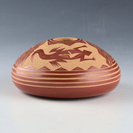 Alternative view of Daubs, Dennis - Bowl with Mimbres Lizard (1980s)