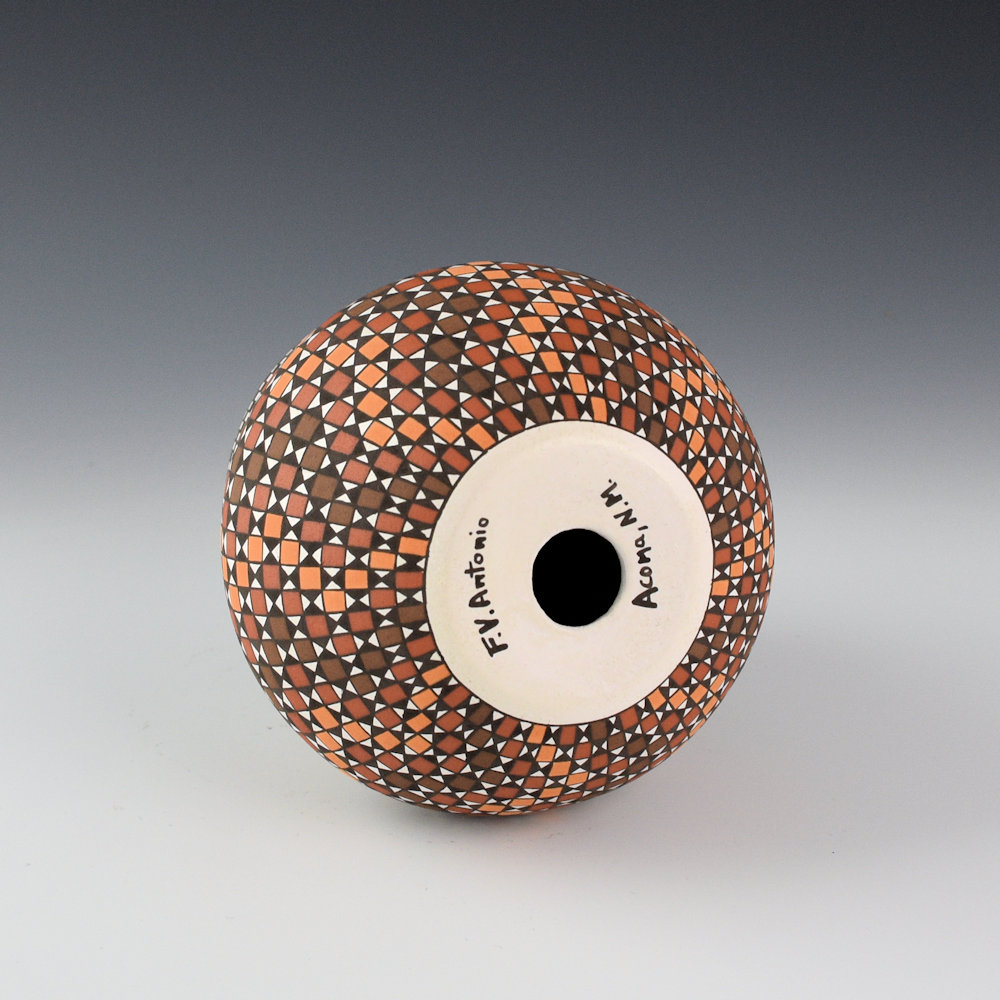 Antonio, Frederica - "Wisdom" Double Lobe "Owl" Jar - Image 5