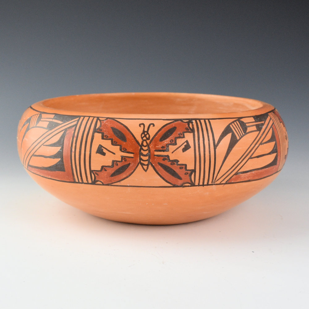 Collateta, Kathleen - Wide Bowl with Butterfly Design