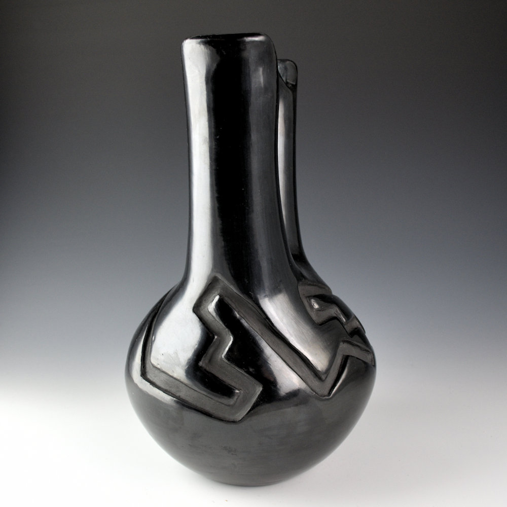 Tafoya, Margaret - 11.5" Tall Wedding Vase with Carved Mesa and Lightning Design (1950s) - Image 4