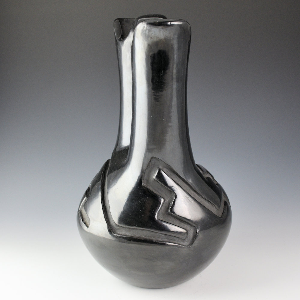 Tafoya, Margaret - 11.5" Tall Wedding Vase with Carved Mesa and Lightning Design (1950s) - Image 3