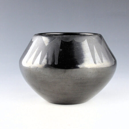 Alternative view of Martinez, Maria - Jar with Sun and Cloud Designs "Marie + Julian" (1930s)