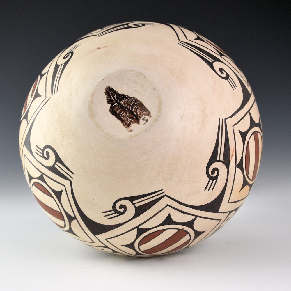 Naha, Sylvia - Wide Jar with Sun Designs (1980s) - Image 6