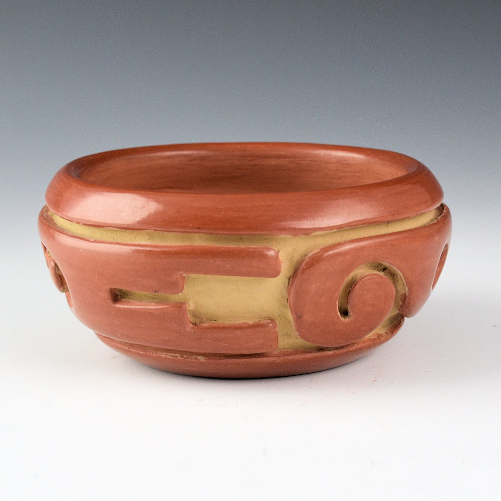Naranjo, Teresita - Small Bowl with Carved Cloud Designs (1970s) - Image 2