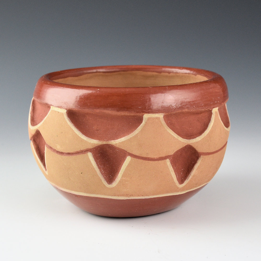 Montoya, Tomasita - Carved Polychrome Bowl with Cloud and Rain Designs (1960s) - Image 2