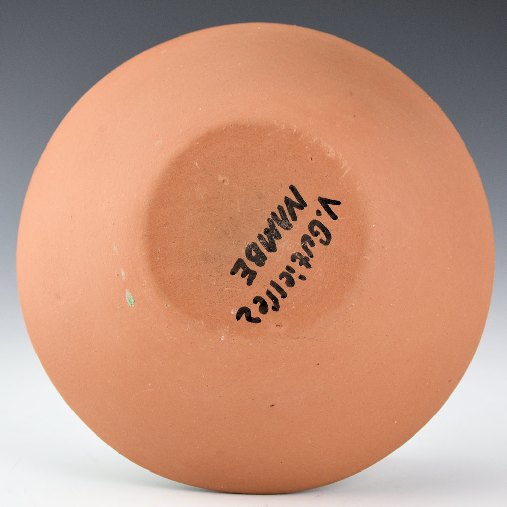 Gutierrez, Virginia - Nambe Polychrome Seedpot with Avanyu and Feather Design (1980s) - Image 3