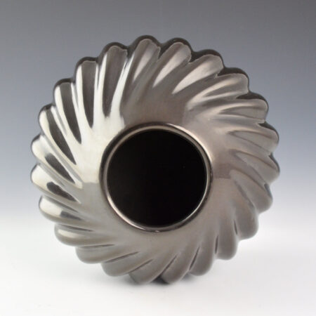 Alternative view of Komalestewa, Alton - Wide Shoulder 23 Swirling Rib Melon Jar (1990s)