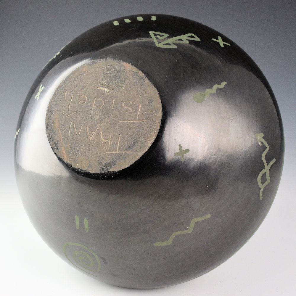 Fender, Erik - 9" Wide Green-on-Black Jar with Feather and Lightning Design - Image 5