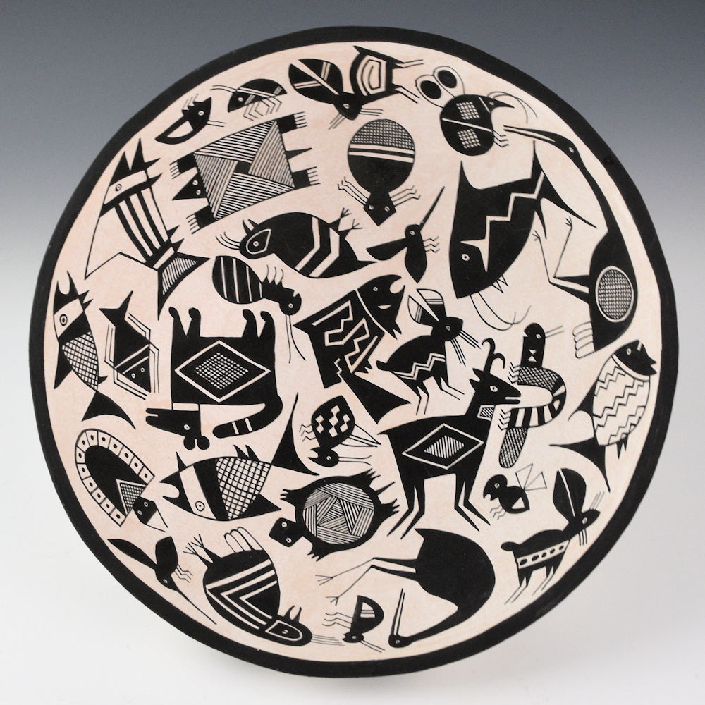 Aragon, John - Open Bowl with 30 Mimbres Animals, Insects, and Fish (1990)