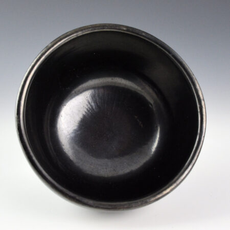 Alternative view of Martinez, Maria - Plainware Bowl "Marie + Julian" (1930s)