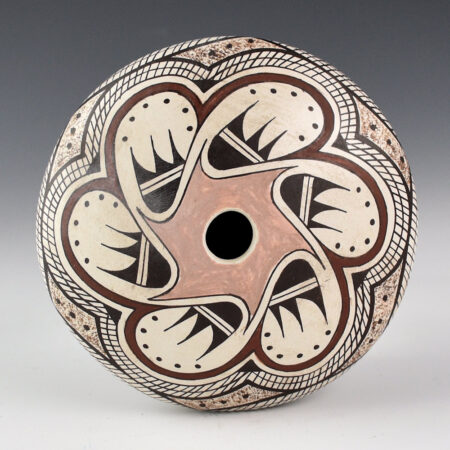 Alternative view of Naha, Rainy - Seed Bowl with Bear Paw Design (1990s)