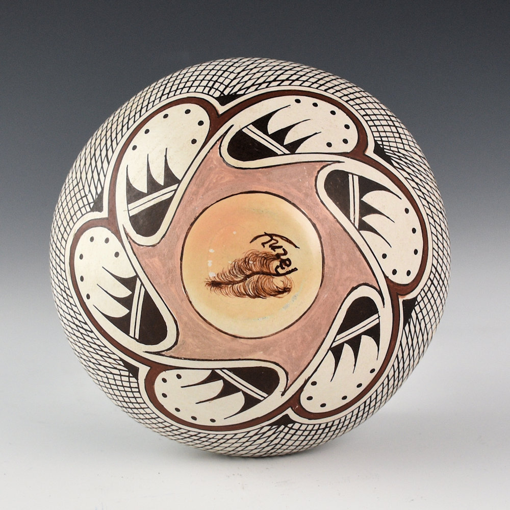 Naha, Rainy - Seed Bowl with Bear Paw Design (1990s) - Image 5