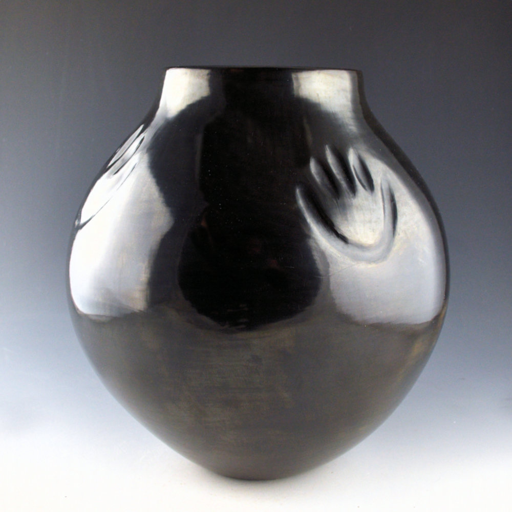 Tafoya, Severa - 10" Tall Jar with Four Bear Paw (1960's) - Image 3