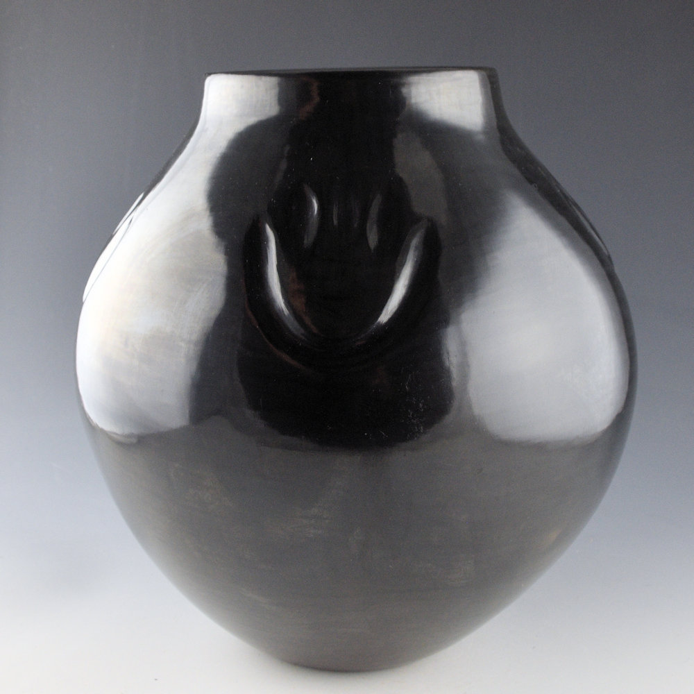 Tafoya, Severa - 10" Tall Jar with Four Bear Paw (1960's) - Image 4