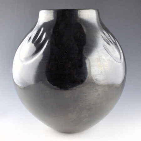 Alternative view of Tafoya, Severa - 10" Tall Jar with Four Bear Paw (1960's)