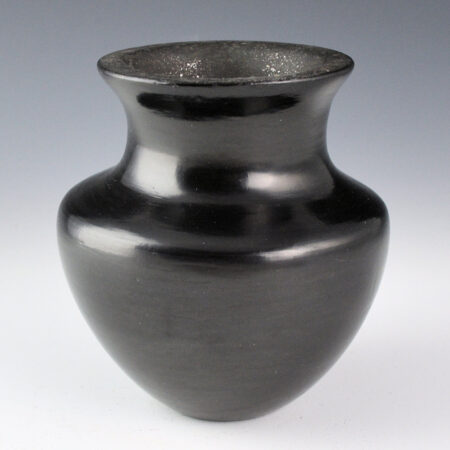 Garcia, Tammy - Black Jar Micaceous Rim (1988)