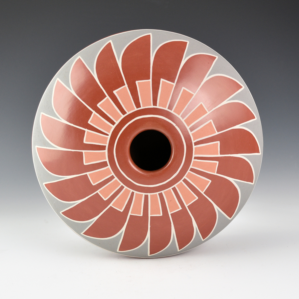 Tapia, Belen - Large Polychrome Bowl with Feather Designs (1970s) - Image 2
