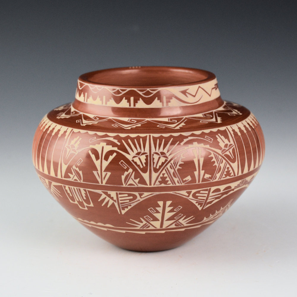 Curran, Dolores - Large Jar with Avanyu, Feathers, and Plant Designs - Image 4