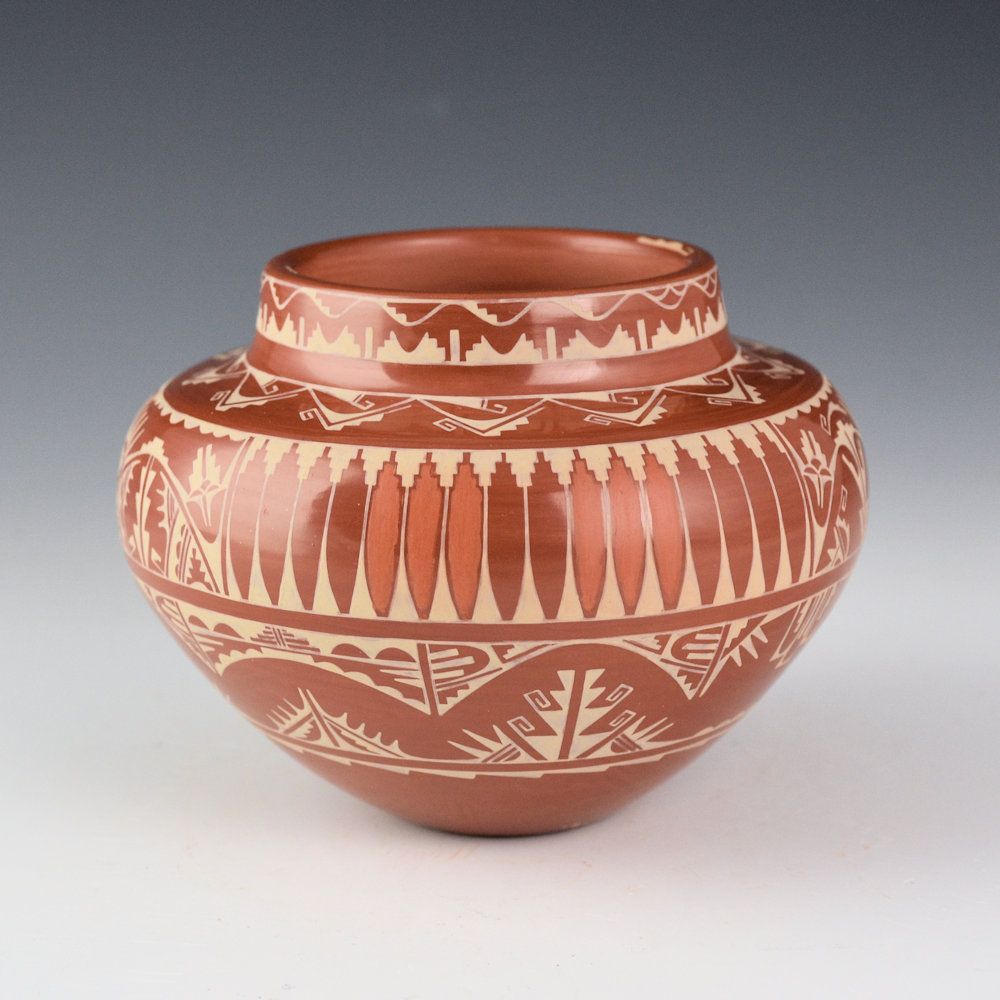 Curran, Dolores - Large Jar with Avanyu, Feathers, and Plant Designs - Image 3