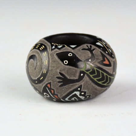 Alternative view of Tafoya, Jennifer - Bowl with Mimbres Lizards (2009)