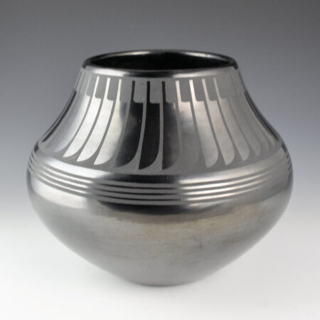 Alternative view of Martinez, Maria - Large Gunmetal Jar with 39 Feathers "Maria Popovi 563" (1963)