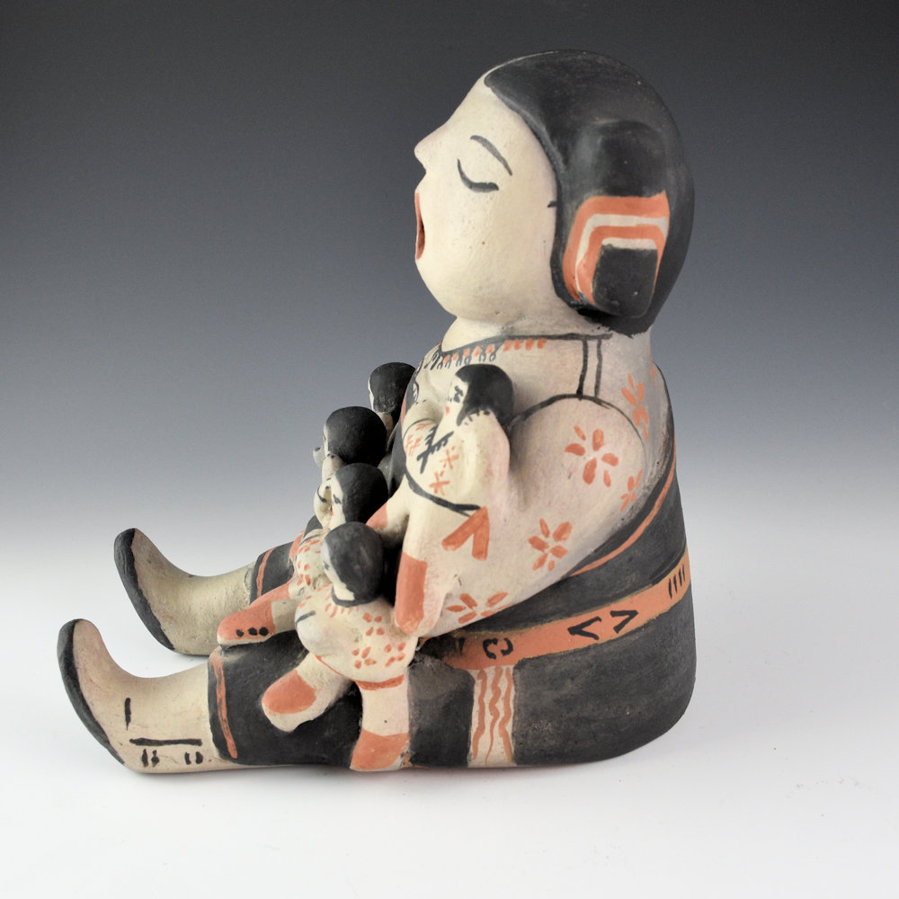 Martin, Mary Suina - 9" Tall Storyteller with Six Kids (1987) - Image 3