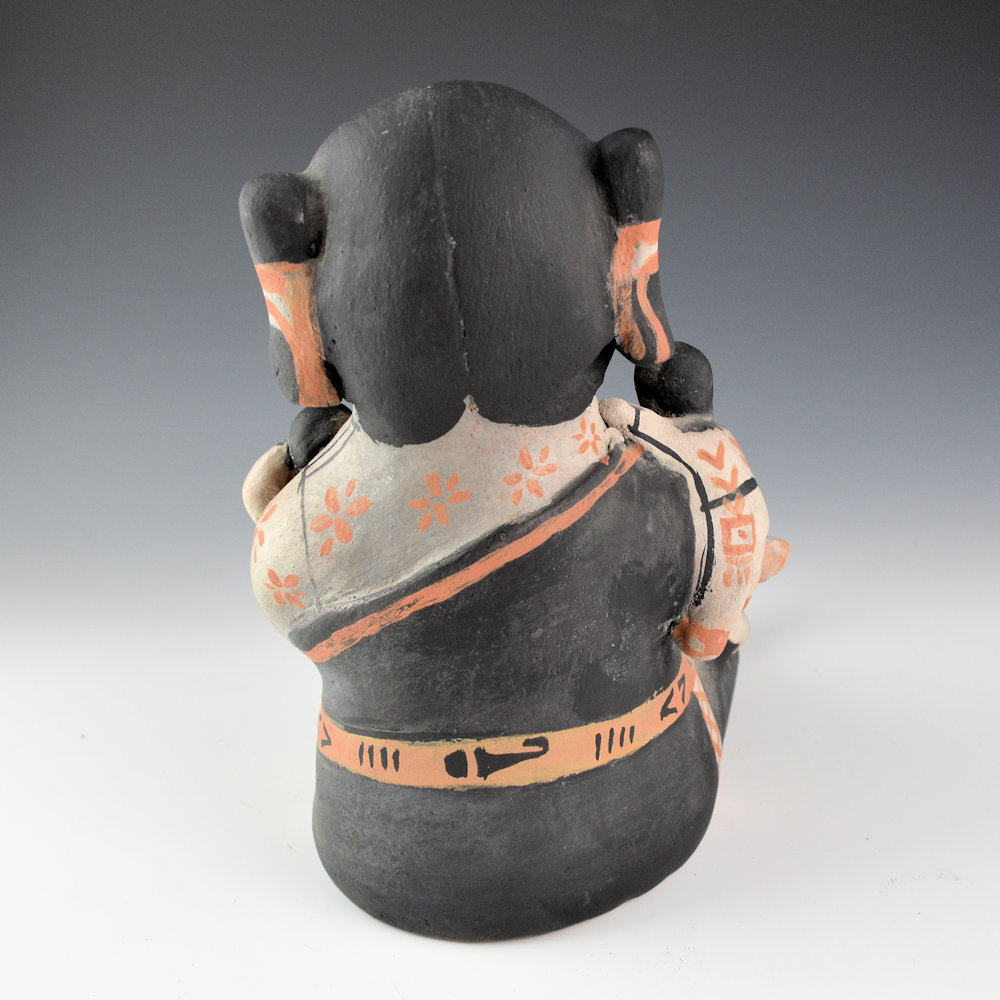Martin, Mary Suina - 9" Tall Storyteller with Six Kids (1987) - Image 4