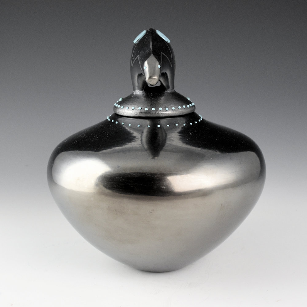 Sanchez, Russell - Large Gunmetal Fired Bowl with Heartline Bear Lid and 91 Inset Turquoise Stones - Image 3