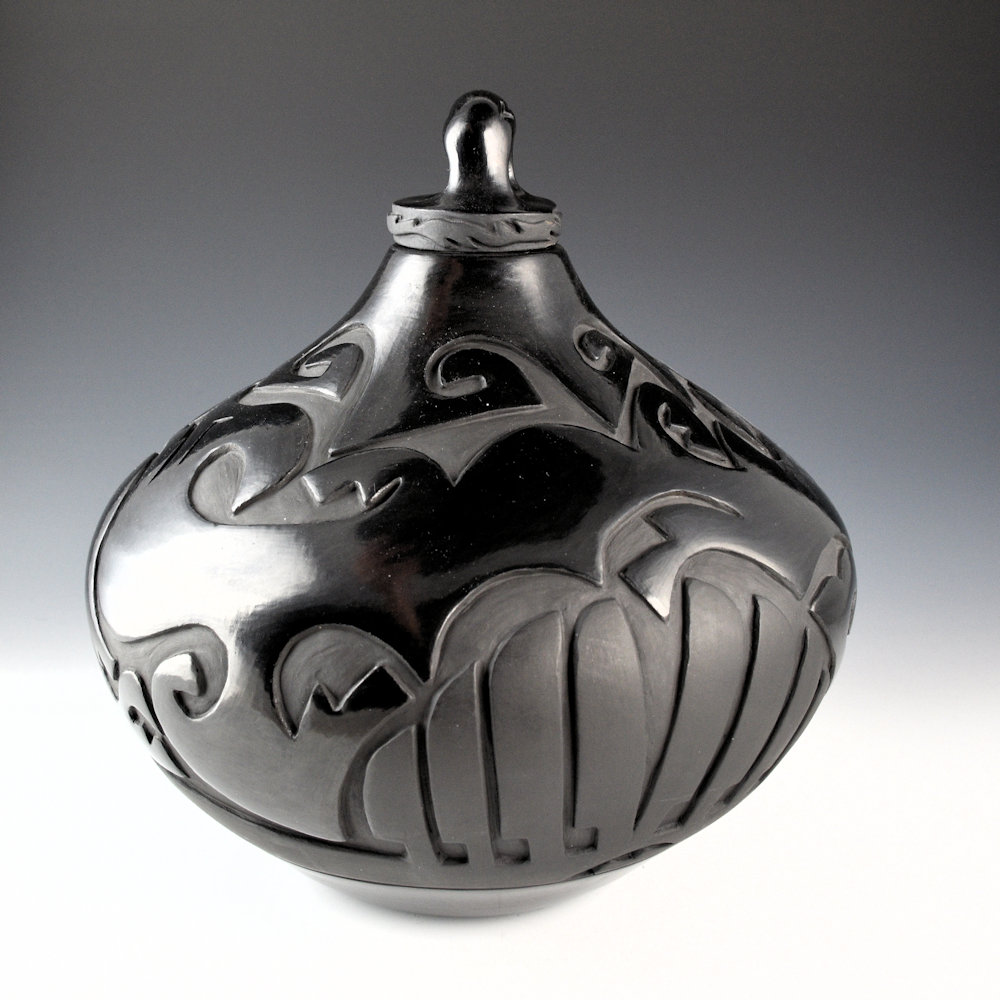 Naranjo-Garcia, Sharon - 11" Tall Jar with Avanyu, Feathers, and Bear Lid (2005) Ribbon - Image 4