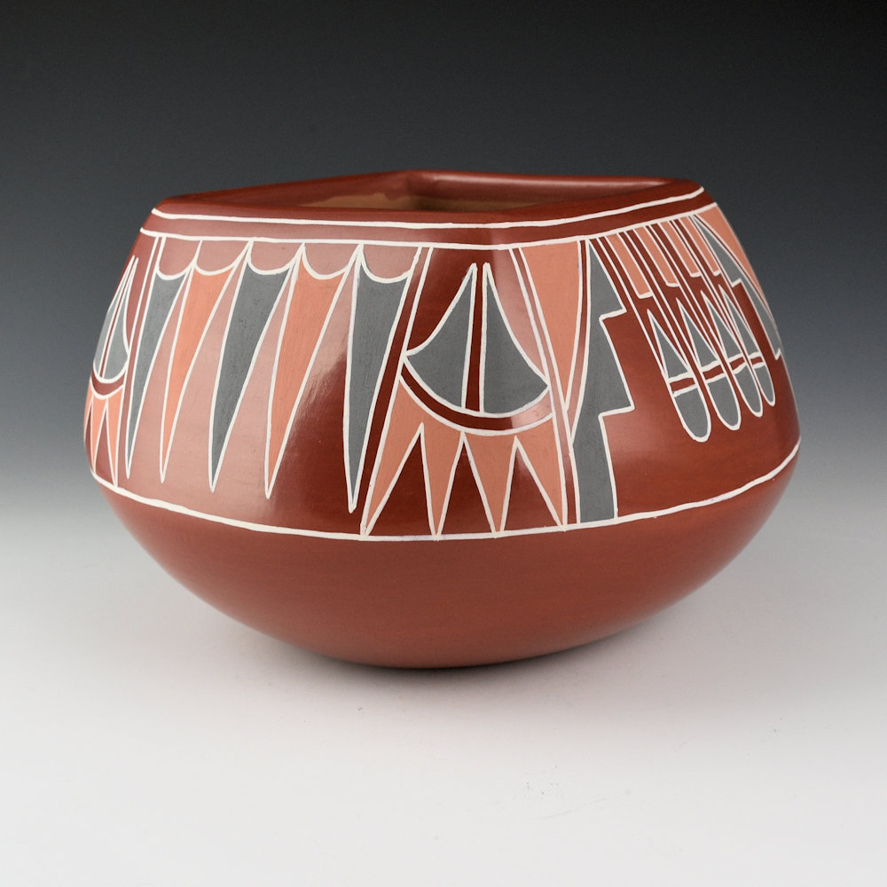Tapia, Belen - Large Polychrome Square Bowl with Mountain Designs (1970s) - Image 3