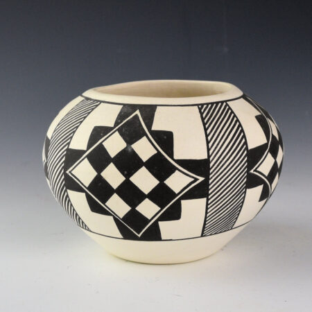 Chavez, Clara Histia - Bowl with Star Design (1970s)