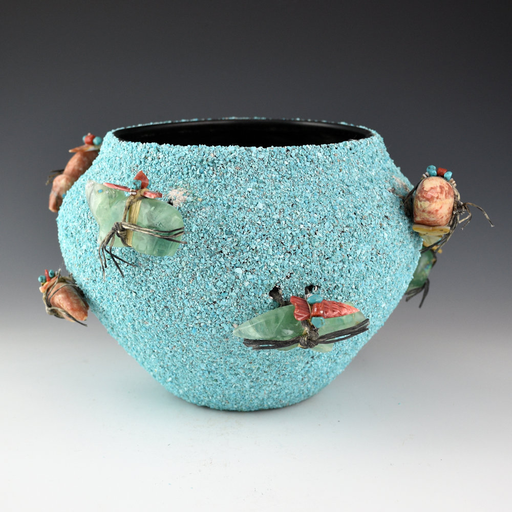 Boone, Lena - Large Zuni Fetish Jar with 10 Fetishes (1980s) - Image 4